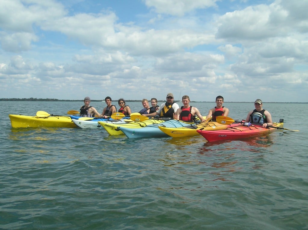07 sea kayak grou p in water