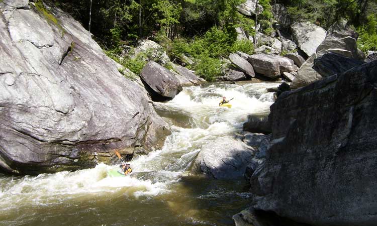 kayaker dies linville gorge